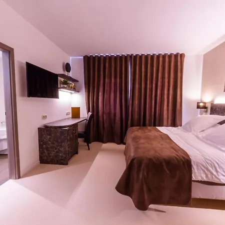 Ξενοδοχείο Manavahotel