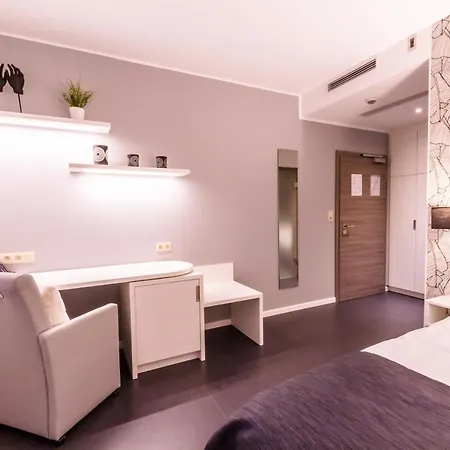 Ξενοδοχείο Manavahotel 3*