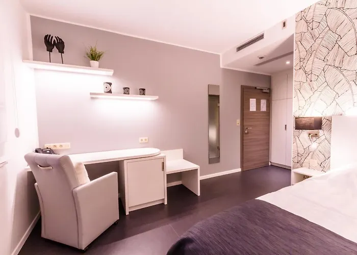 Hotel Manavahotel 3*